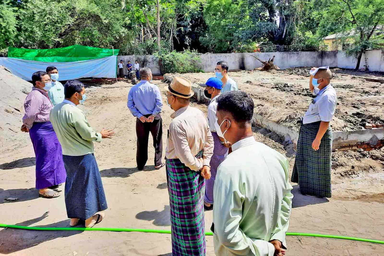 ပွင့်ဖြူမြို့နယ် အောက်ဆီဂျင်စက်ရုံတည်ဆောက်နေမှုအား တိုင်းဒေသကြီးအစိုးရအဖွဲ့ဝင် ဝန်ကြီးနှင့်အဖွဲ့ ကွင်းဆင်း ကြည့်ရှုစစ်ဆေး