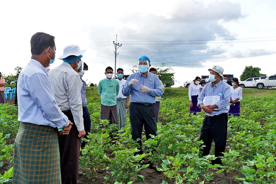 မကွေးတိုင်းဒေသကြီးအစိုးရအဖွဲ့ ဝန်ကြီးချုပ် ရေနံချောင်းမြို့နယ်တွင် ဒေသဖွံ့ဖြိုးရေးလုပ်ငန်းများ ကြည့်ရှု