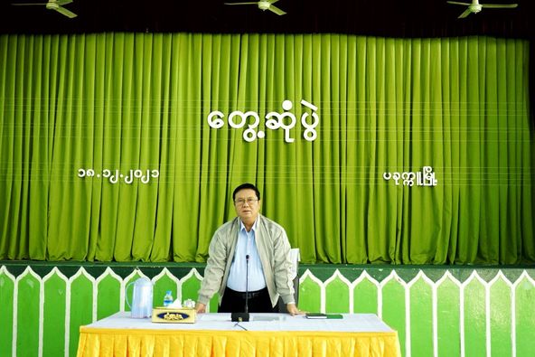 မကွေးတိုင်းဒေသကြီးအစိုးရအဖွဲ့၊ စီးပွားရေးရာဝန်ကြီး ပခုက္ကူမြို့နယ်အတွင်းရှိ စက်မှုလုပ်ငန်းရှင်များနှင့်တွေ့ဆုံဆွေးနွေး