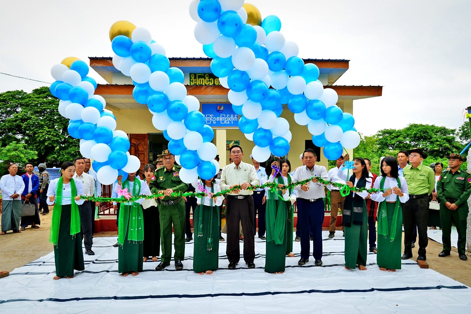 မကွေးတိုင်းဒေသကြီး ဝန်ကြီးချုပ် ဦးတင့်လွင် ဦးကြင်ဥ စာကြည့်တိုက် အဆောက်အအုံအသစ်ဖွင့်ပွဲ အခမ်းအနားတက်ရောက်