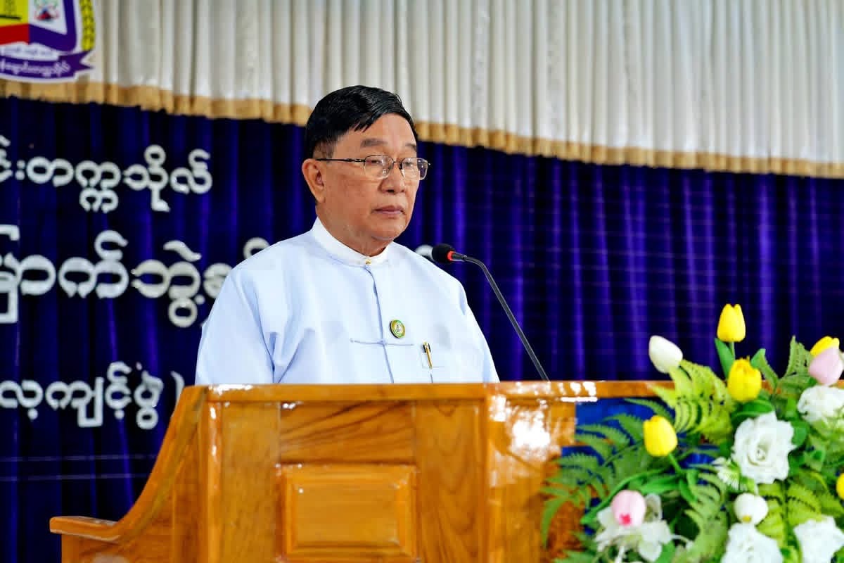 မကွေးတိုင်းဒေသကြီးဝန်ကြီးချုပ် ဦးတင့်လွင် ရေနံချောင်းတက္ကသိုလ် စတုတ္ထအကြိမ်မြောက် ဘွဲ့နှင်းသဘင် အခမ်းအနား အကြိုလေ့ကျင့်ပွဲသို့ တက်ရောက်