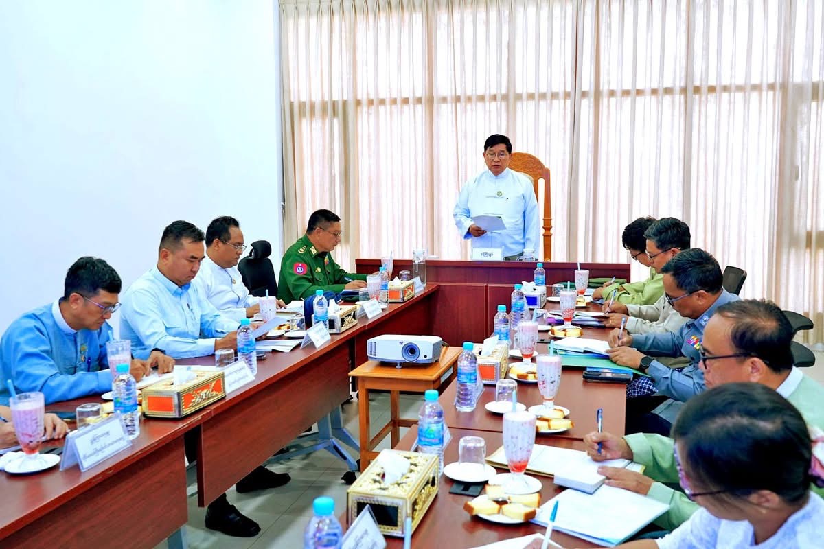 တတိယအကြိမ် မကွေးတိုင်းဒေသကြီးလွှတ်တော်၊ ပထမပုံမှန်အစည်းအဝေး အောင်မြင်စွာကျင်းပနိုင်ရေးအတွက် ဦးစီးကော်မတီ၏ အမှတ်စဉ်(၂/၂၀၂၆) လုပ်ငန်းညှိနှိုင်း အစည်းအဝေးကို ဖေဖော်ဝါရီလ ၅ ရက်နေ့ ညနေပိုင်းက မကွေးတိုင်းဒေသကြီးလွှတ်တော်ရုံး၊ ပထမထပ် VIP Meeting Room ၌ ကျင်းပပြုလုပ်