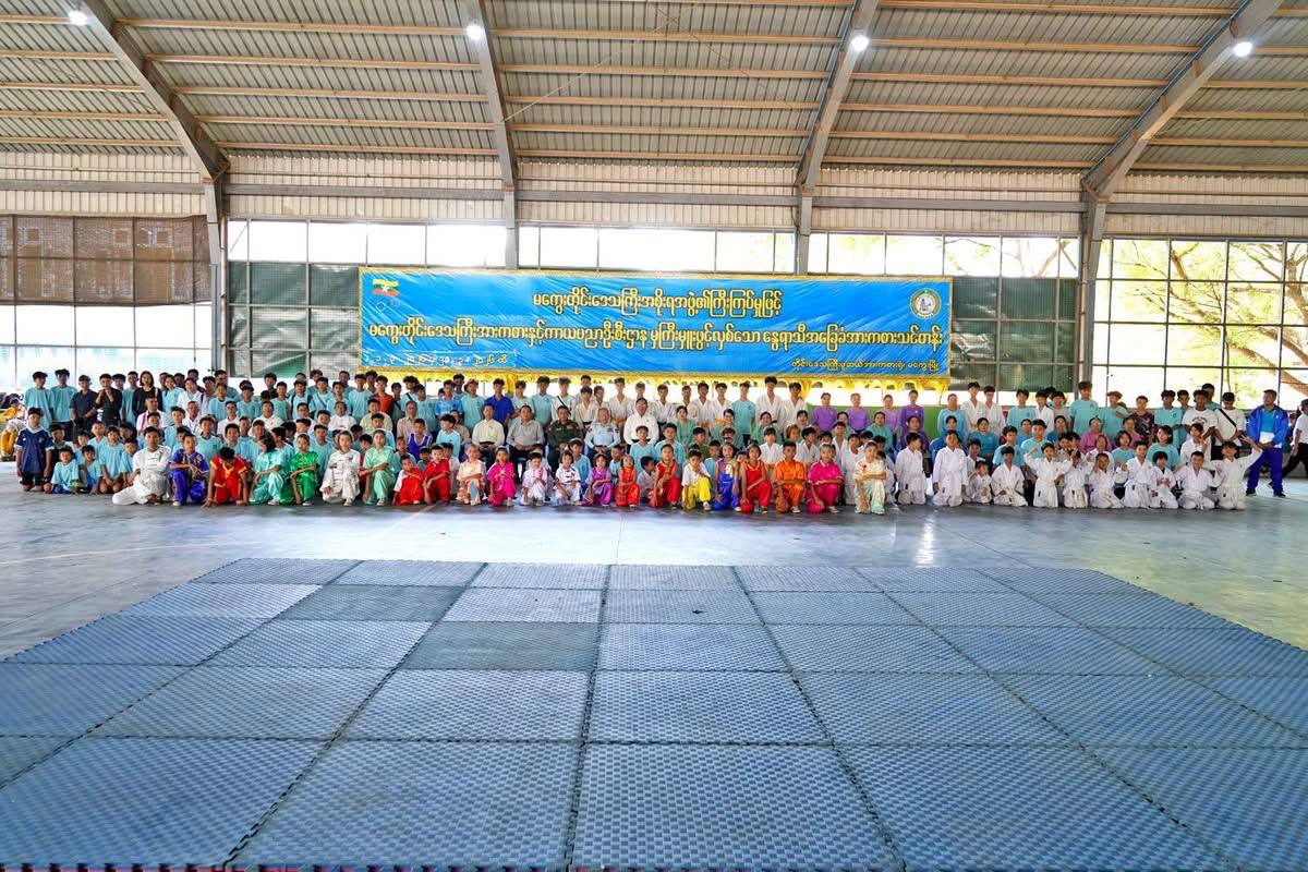 မကွေးတိုင်းဒေသကြီးဝန်ကြီးချုပ် ဦးတင့်လွင် နွေရာသီအခြေခံအားကစားသင်တန်းဆင်းပွဲ အခမ်းအနား တက်ရောက်