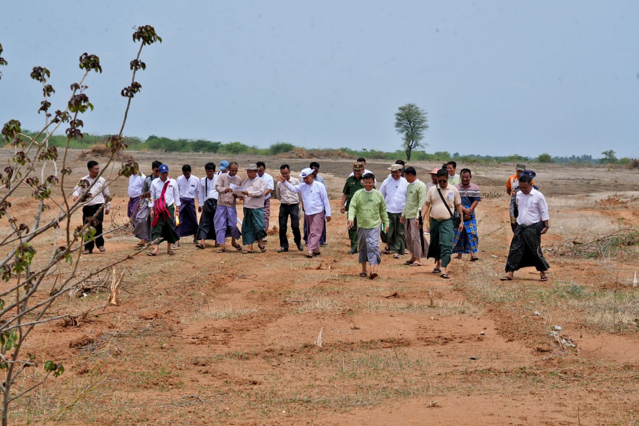 မကွေးတိုင်းဒေသကြီးဝန်ကြီးချုပ် ဦးတင်ကိုကို နိုင်ငံတော်လုံခြုံရေးတာဝန်များတွင် စွမ်းစွမ်းတမံ တာဝန်ထမ်းဆောင်ခဲ့သော တပ်မတော်သားများနှင့် မိသားစုဝင်များအတွက် မြေနေရာဖော်ထုတ်ခြင်း လုပ်ငန်းဆောင်ရွက်မှု ကြည့်ရှုစစ်ဆေး