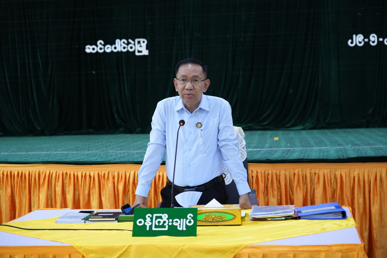 မကွေးတိုင်းဒေသကြီးဝန်ကြီးချုပ် ဦးတင်ကိုကို ဆင်ပေါင်ဝဲမြိုနယ်ရှိ ဌာနဆိုင်ရာများ၊ မြို့မိမြို့ဖများ၊ ရပ်ကွက်/ကျေးရွာအုပ်ချုပ်ရေးမှူးများ၊ ဒေသခံပြည်သူများနှင့် တွေ့ဆုံ၊ ဒေသဖွံဖြိုးရေးဆိုင်ရာများ ကြည့်ရှုစစ်ဆေး