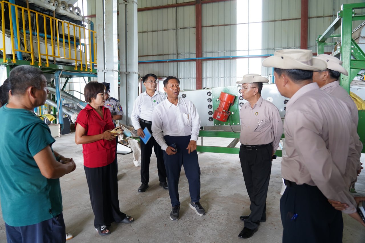 မကွေးတိုင်းဒေသကြီးဝန်ကြီးချုပ် ဦးတင်ကိုကို  မကွေးစက်မှုဇုန်စီမံကိန်းလုပ်ငန်း အကောင်အထည် ဖော်ဆောင်ရွက်မှု၊ မကွေးမြို့နယ် မကြီးကန်ကျေးရွာအုပ်စုနှင့် ဒဟတ်ကန်ကျေးရွာအုပ်စုအတွင်းရှိ လယ်ယာမြေ အခြားနည်းအသုံးခွင့် လုပ်ငန်းများ ကြည့်ရှုစစ်ဆေး